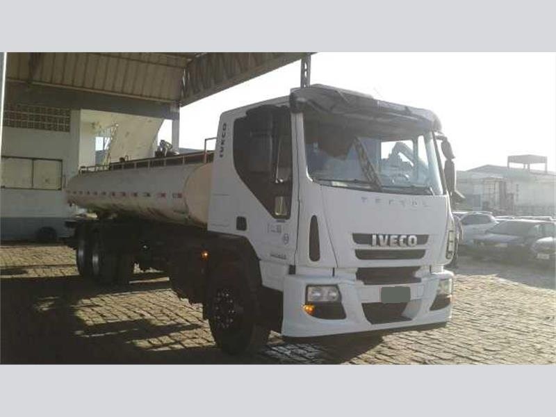 Iveco Tector 240E25 2010 Diesel