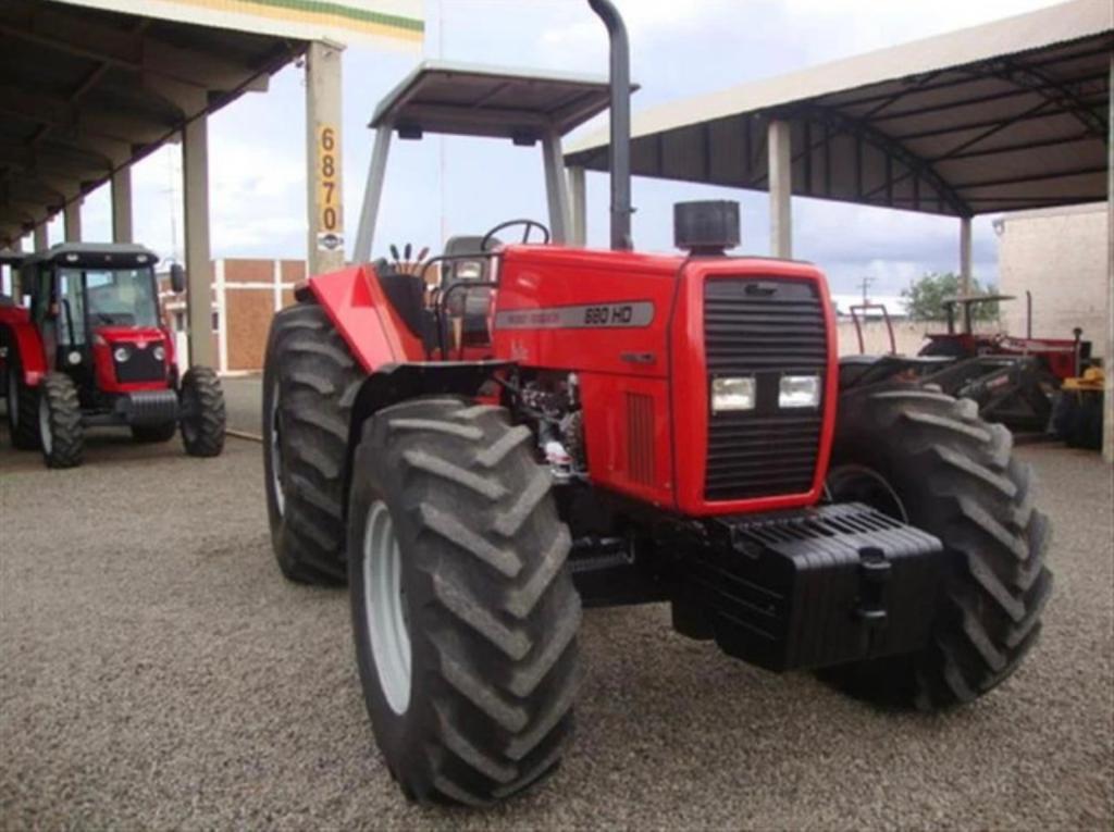 TRATOR MASSEY FERGUSON MF 680 4X4 2002