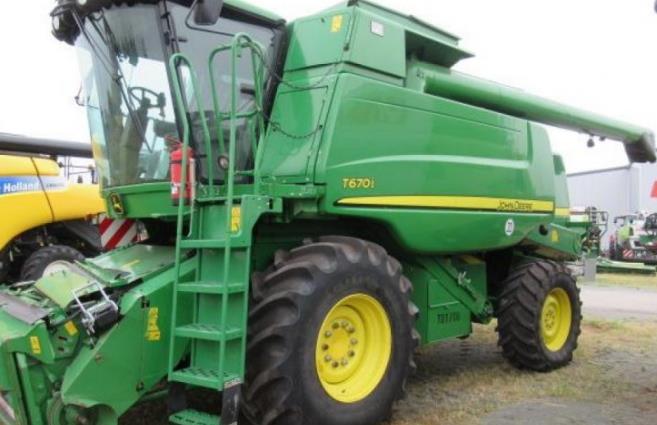 COLHEITADEIRA JOHN DEERE T670 Ano 2008