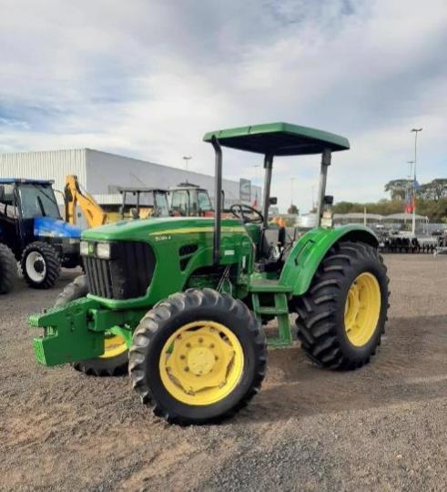 TRATOR JOHN DEERE 5085 2011