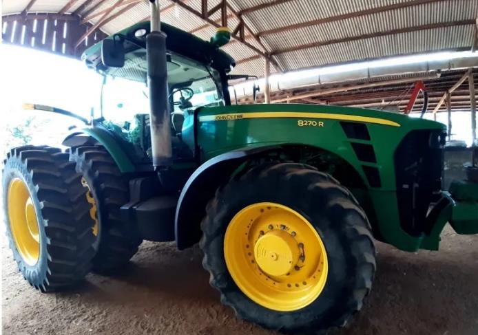 TRATOR JOHN DEERE 8270 R 2010