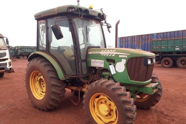 JOHN DEERE 5085E 2012