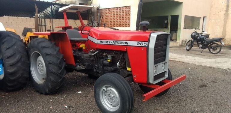 MASSEY FERGUSSON 265 1984