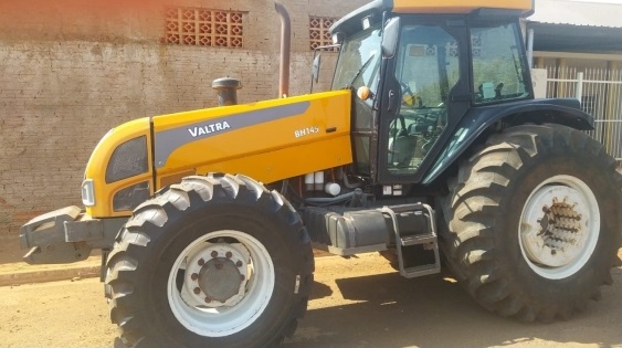 VALTRA BH 145 2013